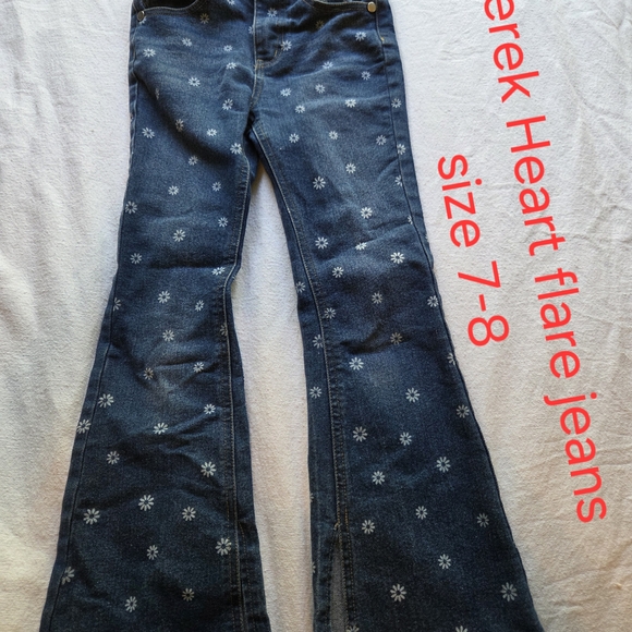 Derek Heart Kids Denim Jeans with White Floral Design - Picture 1 of 1
